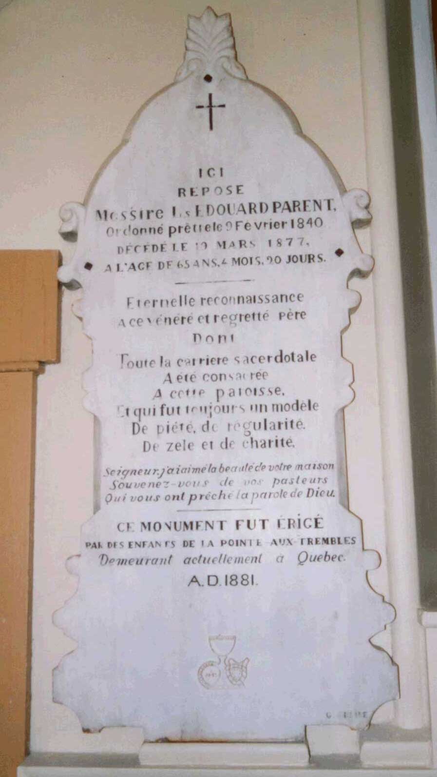 Cliquez pour agrandir l'image Sépulture